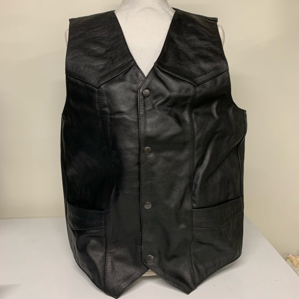 FMC men’s leather vest